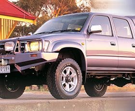 Προφυλακτήρας με θέση εργάτη της ARB για Toyota Hilux