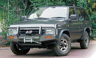 Προφυλακτήρας με θέση εργάτη της ARB για Nissan Navara D21